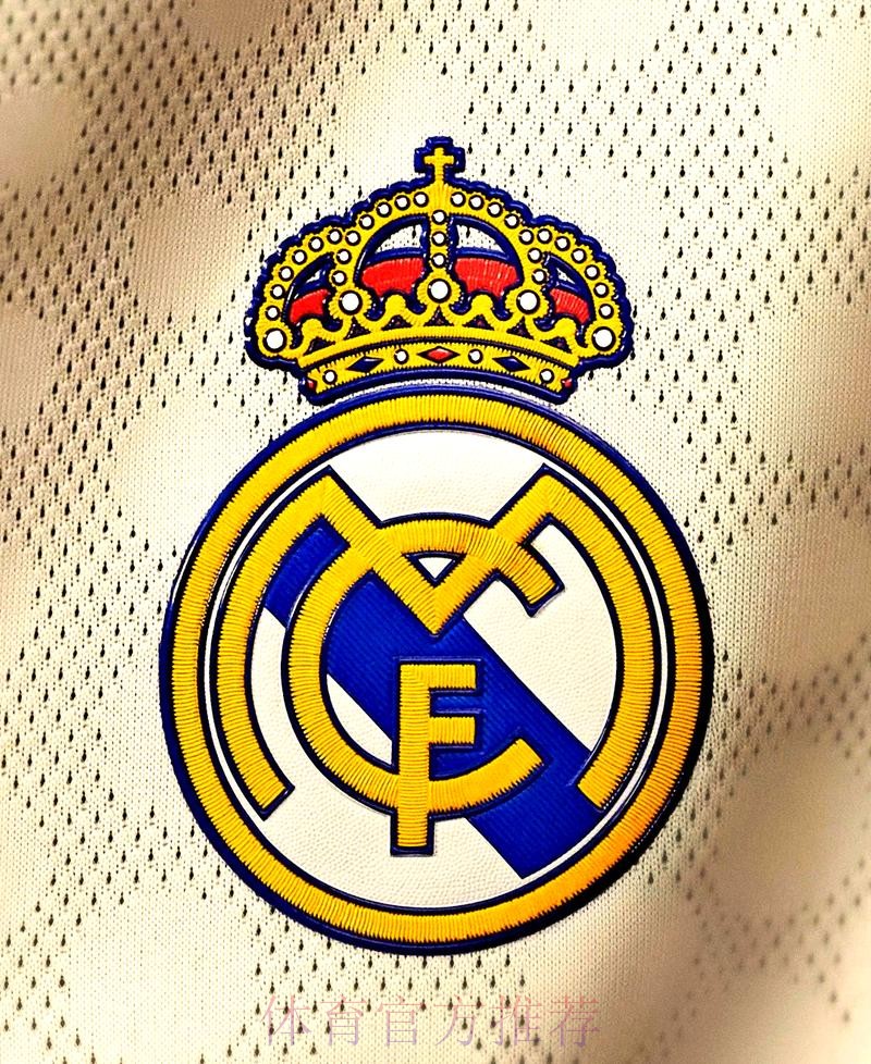 官方:皇马中场切玛加盟斯图加特 转会费300万欧 官方:皇马中场切玛加盟斯图加特 转会费300万欧